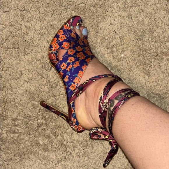 Jessica Simpson Multi-Color Heels - Picture 8 of 12